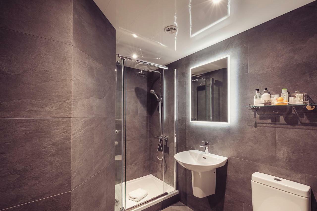 The New Hotel